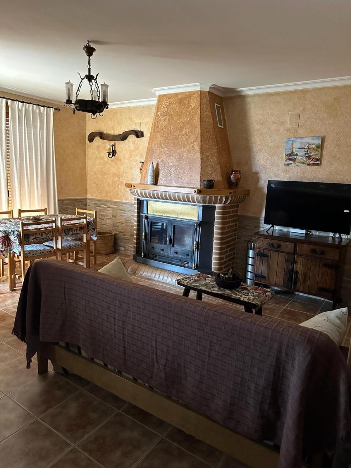 Casas Rurales Cerro Lobo Йесте Екстериор снимка