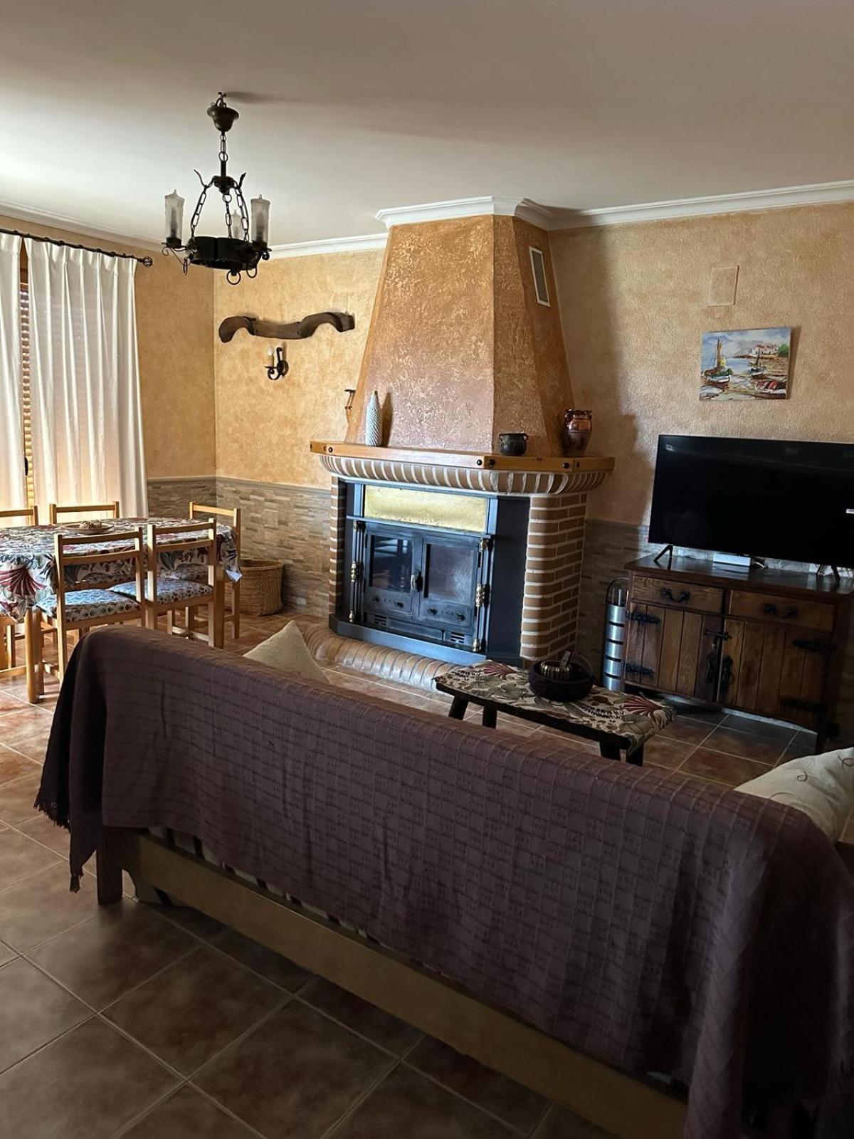 Casas Rurales Cerro Lobo Йесте Екстериор снимка